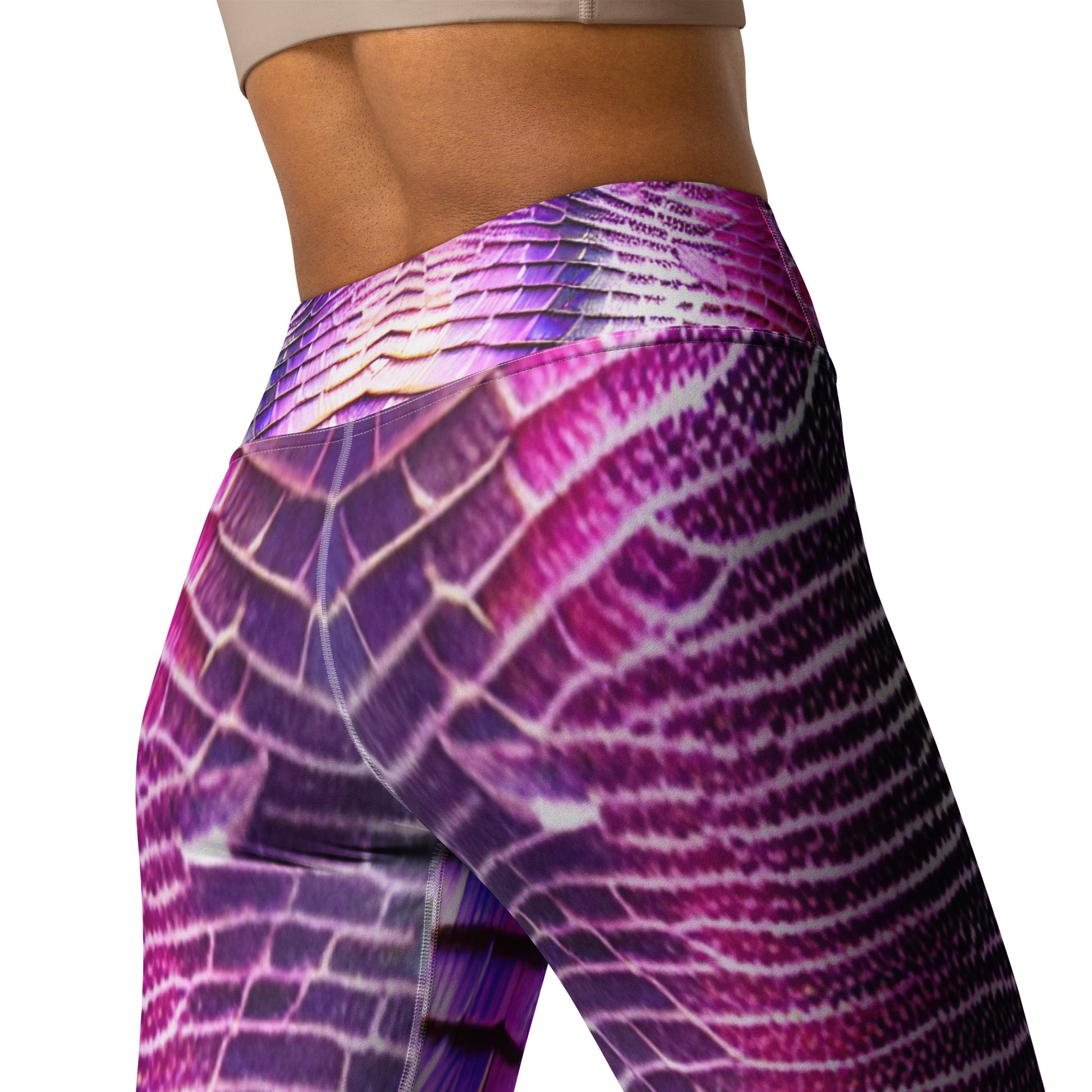 Pink & Purple Shimmering Scales Printed Yoga Leggings For Women – Nova Jade  Cosmetics